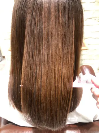 ミディアム TOMOKA 艶髪/透明感カラーのヘアスタイル