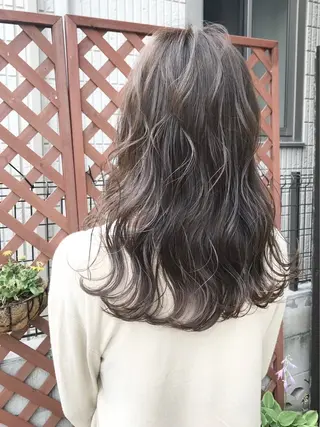 パーマ 🩵EMU/ブリーチ kotomi🩵🫧のヘアスタイル