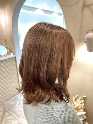 カラー シンバヒナノ/パーマ レイヤー/髪質改善のヘアスタイル