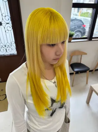 ロング 手塚 麗のヘアスタイル