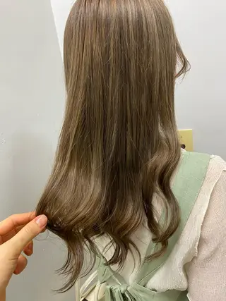 ショート カラー ヘアアレンジ 韓国風ベージュ🤎 赤みなし🌿横浜🤎のヘアスタイル