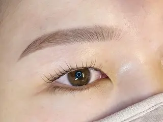 マツエク・マツパ アイブロウ HARUHARU hinano *のマツエク・マツパデザイン