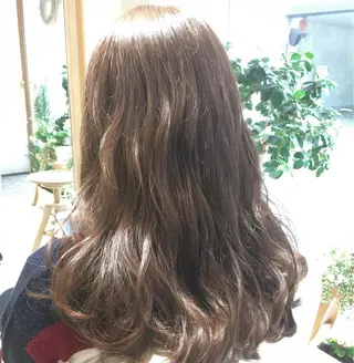 ロング カラー 安永 涼のヘアスタイル
