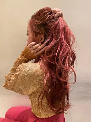 ロング カラー sakamoto sayaのヘアスタイル