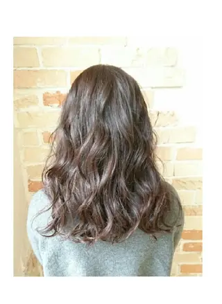 セミロング カラー RU RIのヘアスタイル