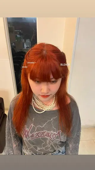 カラー yura /レイヤーカットのヘアスタイル