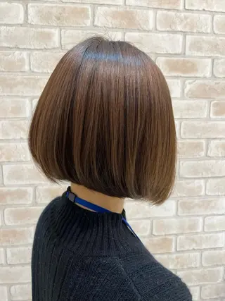 ショート カラー 伊藤 未紗希のヘアスタイル