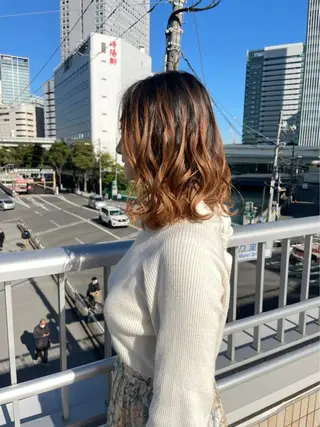 ミディアム ニュアンスカラー/ 🫧レミ(坊主)のヘアスタイル