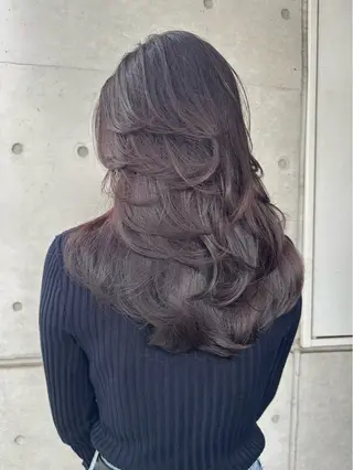 セミロング カラー LIZE nex the salon 渋谷【ライズ ネックス ザ サロン】所属・大人レイヤー🌞海外 🌞韓国🌞濱口のヘアスタイル