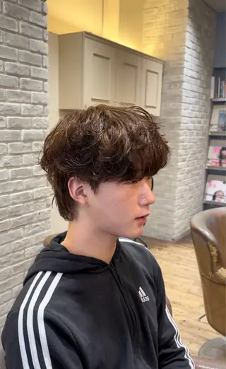 メンズ メンズトレンドヘア シンユウのヘアスタイル
