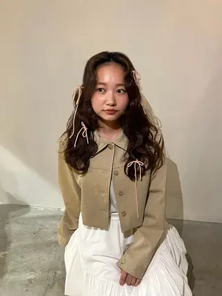 セミロング 韓国レイヤー YOKE reinaのヘアスタイル