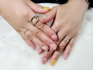 ネイル ウルシャンティ所属・ウル シャンティのネイルデザイン