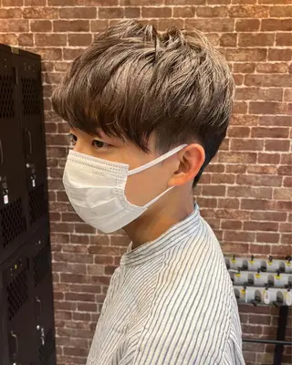 ミディアム カラー パーマ ヘアアレンジ メンズ キッズ ネイル マツエク・マツパ アイブロウ 久木原 ゆりのヘアスタイル