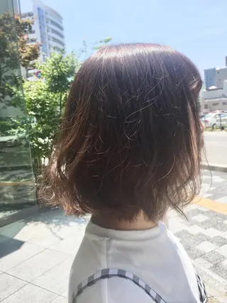 ミディアム カラー fio マナミのヘアスタイル