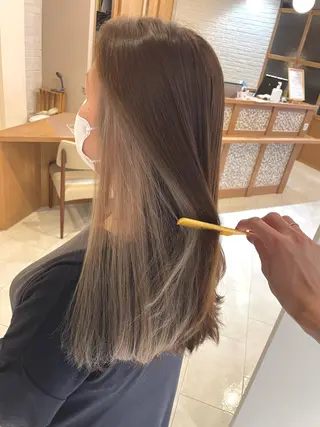 カラー レイヤー/くびれ/ 縮毛/チェレ金剛のヘアスタイル