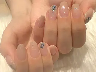 ネイル Miku. Nのネイルデザイン