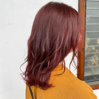 ミディアム 成瀬 千佳のヘアスタイル