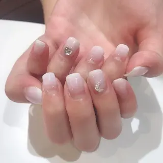 ネイル classic 新横浜所属・山田 暉のネイルデザイン