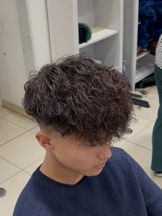 ショート パーマ メンズ メンズ特化/勝田駅/ 佐和駅/鈴木輝瑠/のヘアスタイル