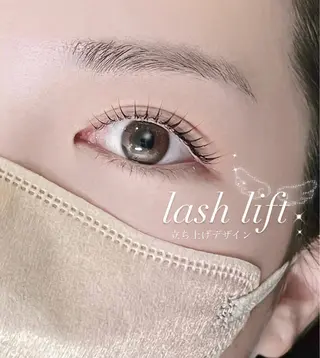 マツエク・マツパ 瑞慶山 あんりの眉毛・アイブロウイメージ