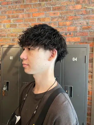 ショート パーマ メンズ the BRIDGE 大橋伊織のヘアスタイル