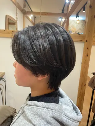 ショート 山口 里莉のヘアスタイル