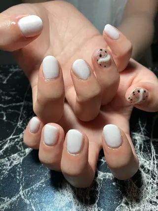 ショート ネイル ✴︎ Delightのネイルデザイン