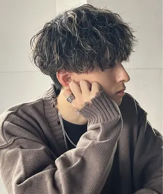 ショート パーマ メンズ スパイキーショート パーマ　具志堅　太志のヘアスタイル
