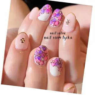 ネイル ﾈｲﾙﾙｰﾑﾘｯｶ 𝐦𝐚𝐲𝐮のネイルデザイン