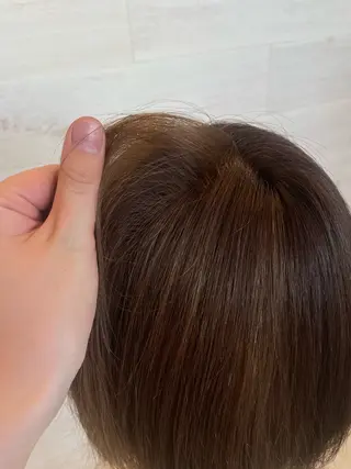 カラー 垢抜け小顔レイヤー オリーブ/スミレのヘアスタイル