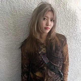 ロング 💖艶ハイトーン髪質 改善💖ケンシンのヘアスタイル
