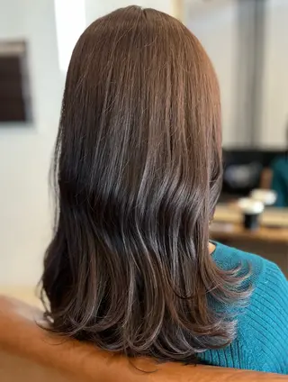 カラー Cuthie 泉川のヘアスタイル