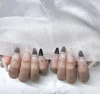 ネイル Lee Nailsのネイルデザイン