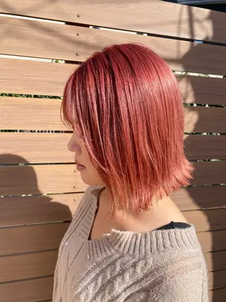 ミディアム カラー 小坂 麻綾のヘアスタイル