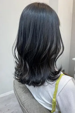 セミロング 韓国レイヤーカット✨ 縮毛矯正　原田 優作のヘアスタイル