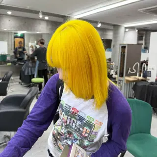 ミディアム カラー Runa/大人 かわいいハイトーンのヘアスタイル