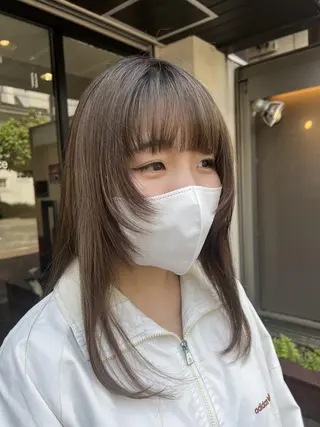 ロング ハイライト特化小澤 奈津美のヘアスタイル