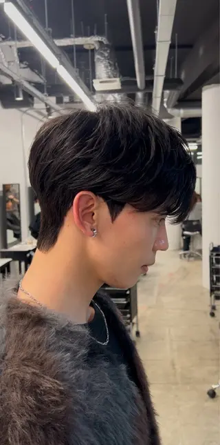 ショート パーマ 湖城 恵吾のヘアスタイル
