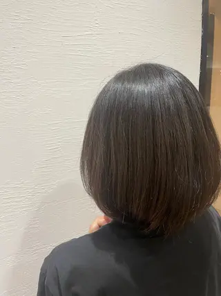 ミディアム 堀口 鈴花のヘアスタイル