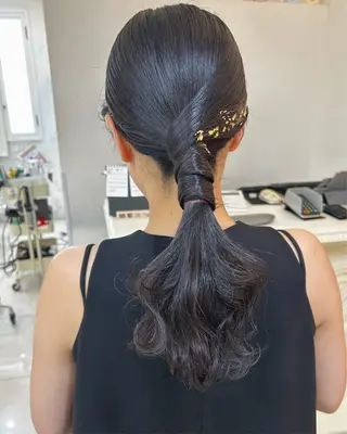 セミロング カラー ヘアアレンジ 透明感カラー🫧ヘア セット🫧松本菜月の眉毛・アイブロウイメージ