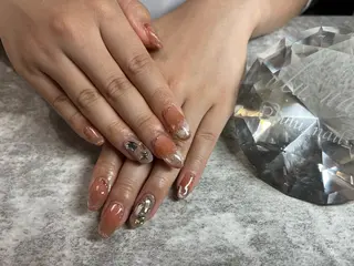 ネイル 佐野 愛美のネイルデザイン