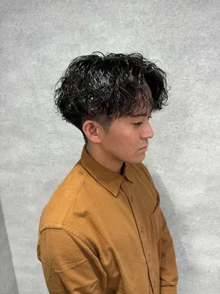 ショート カラー パーマ ヘアアレンジ メンズ スパイキー/フェザー /波巻き/かいとのヘアスタイル
