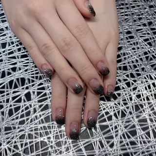 ネイル 鈴木 愛のネイルデザイン