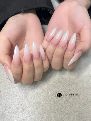 ネイル ネイルルーム チャームのネイルデザイン