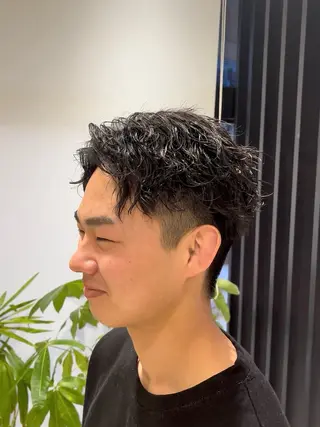 パーマ メンズ 駒野 晃のヘアスタイル