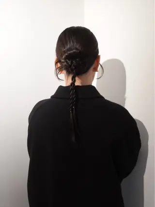 ロング カラー ヘアアレンジ mina 🌷のヘアスタイル