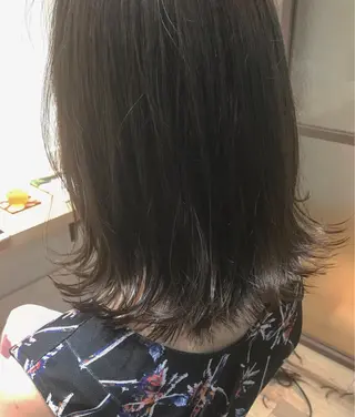 ミディアム カラー 稲荷 友美のヘアスタイル