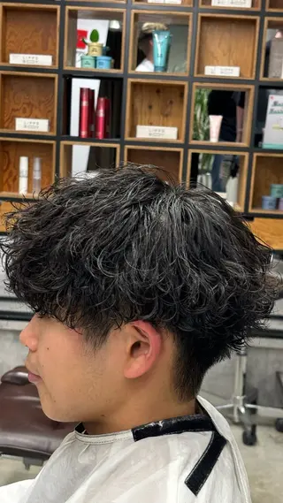 ショート ルーズ／シャドウパー マ／似合わせカットのヘアスタイル
