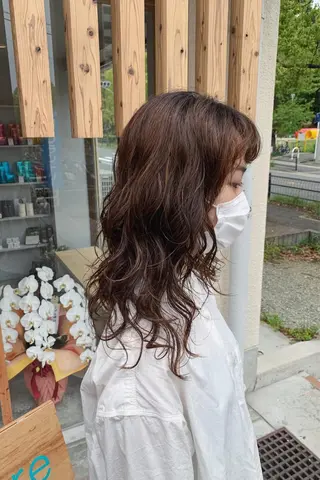 ロング パーマ 髪質改善×美髪矯正 艶髪カラー　阪口のヘアスタイル