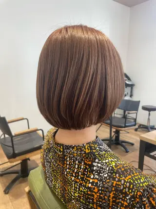 ショート カラー 耳つぼ/クロスパーマ /イシグロのヘアスタイル